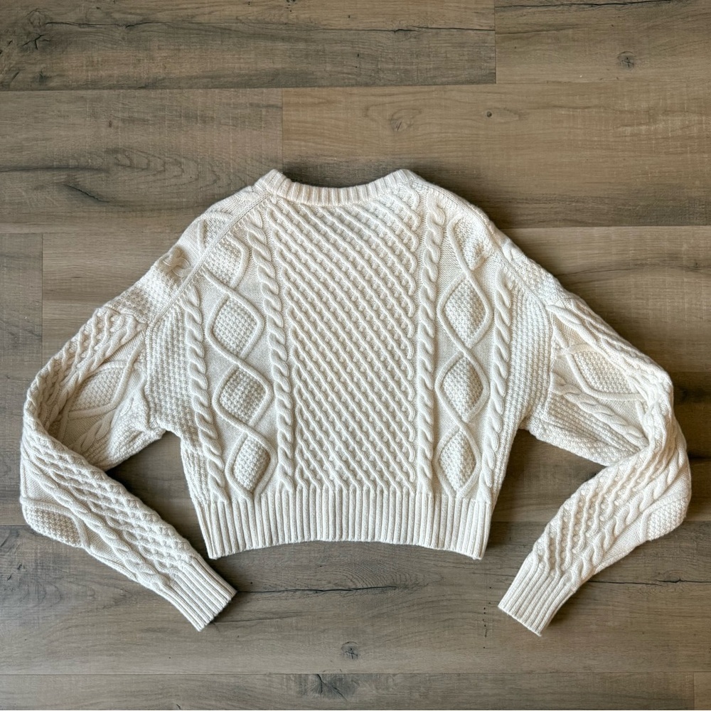 Aritzia Sunday Best cream Peggy cropped merino wool cable knit sweater - XS NWOT - Picture 8 of 8